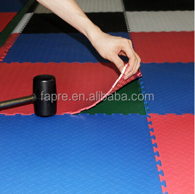 Interlocking PVC Anti slip Heavy Duty Garage Floor Tiles Easy Clean PVC Plastic Garage Floor Tiles