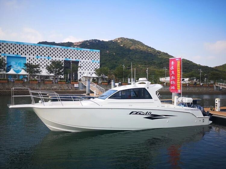 Grandsea 40ft Fiberglass Material High Speed Sport Cabin Fishing Boat with Outboard Engine for sale