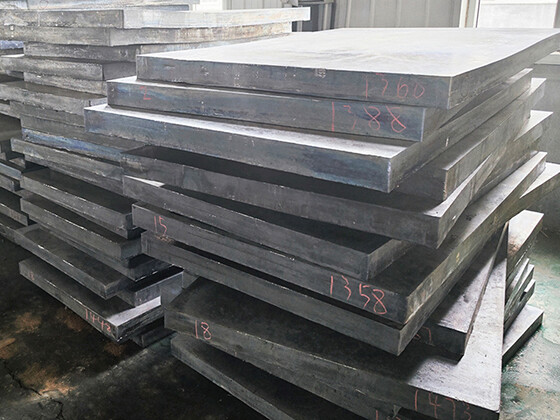 Marine low temperature ductile steel