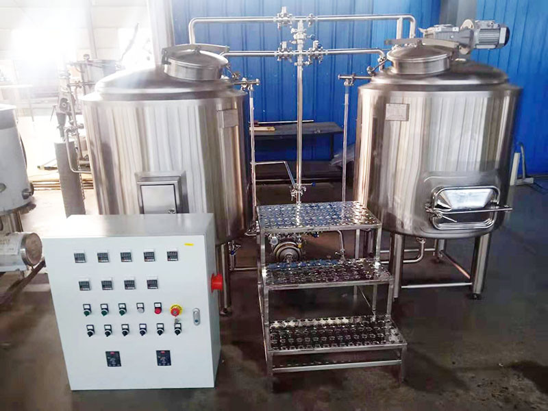 300L糖化 Sistema piloto de elaboración de cerveza de 200 litros