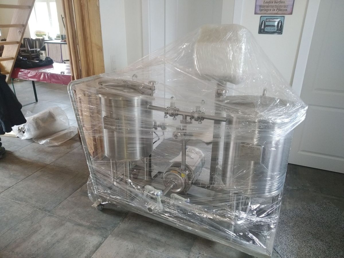 德国50L cip 06.jpg Tanques de fermentación de 500l llegaron a Alemania