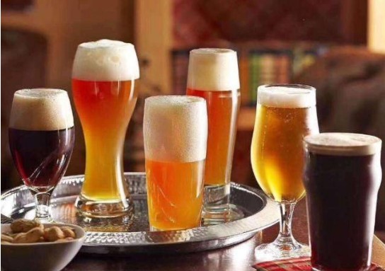 ¿Por qué elegir un fabricante profesional de equipos de elaboración de cerveza?