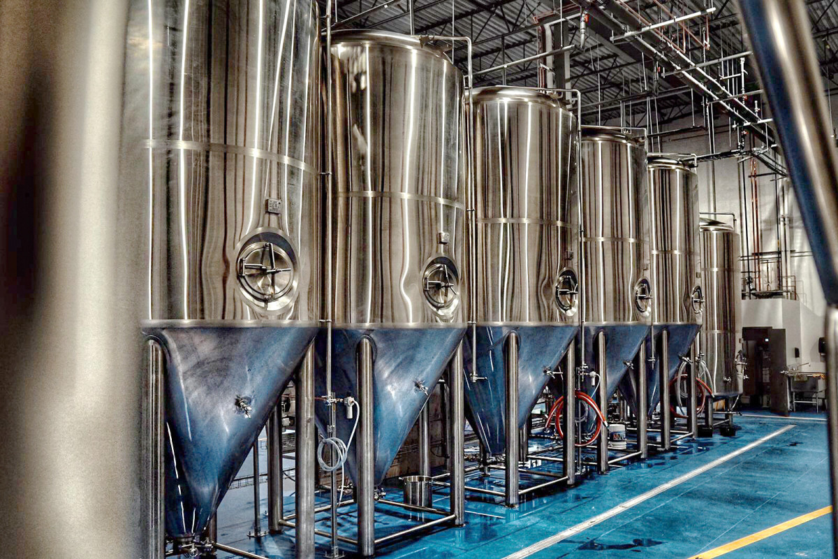 0d3354767b514ef6d44dd1117124cb8b.jpg L'évolution du matériel de brassage de la bière : De la tradition à la modernité
