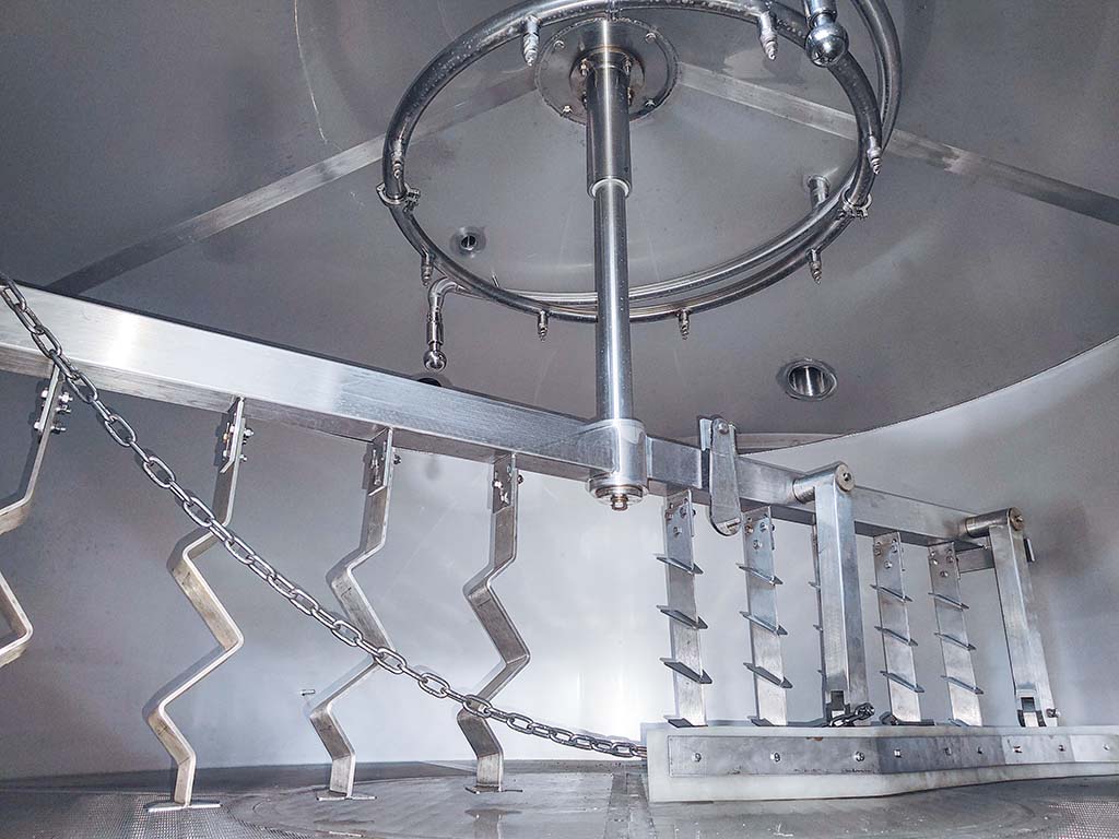 Le rôle de la filtration du moût dans l'élaboration d'une bière de qualité supérieure : pourquoi la cuve de clarification est essentielle