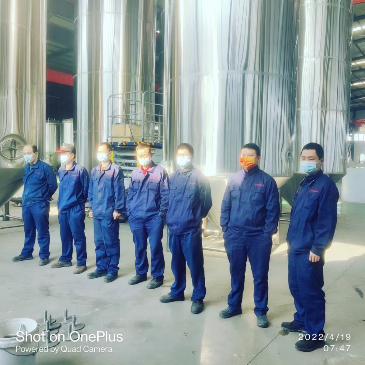 Brasserie Tonsen Canada 25bbl/3000l prête pour le raccordement du tube.
