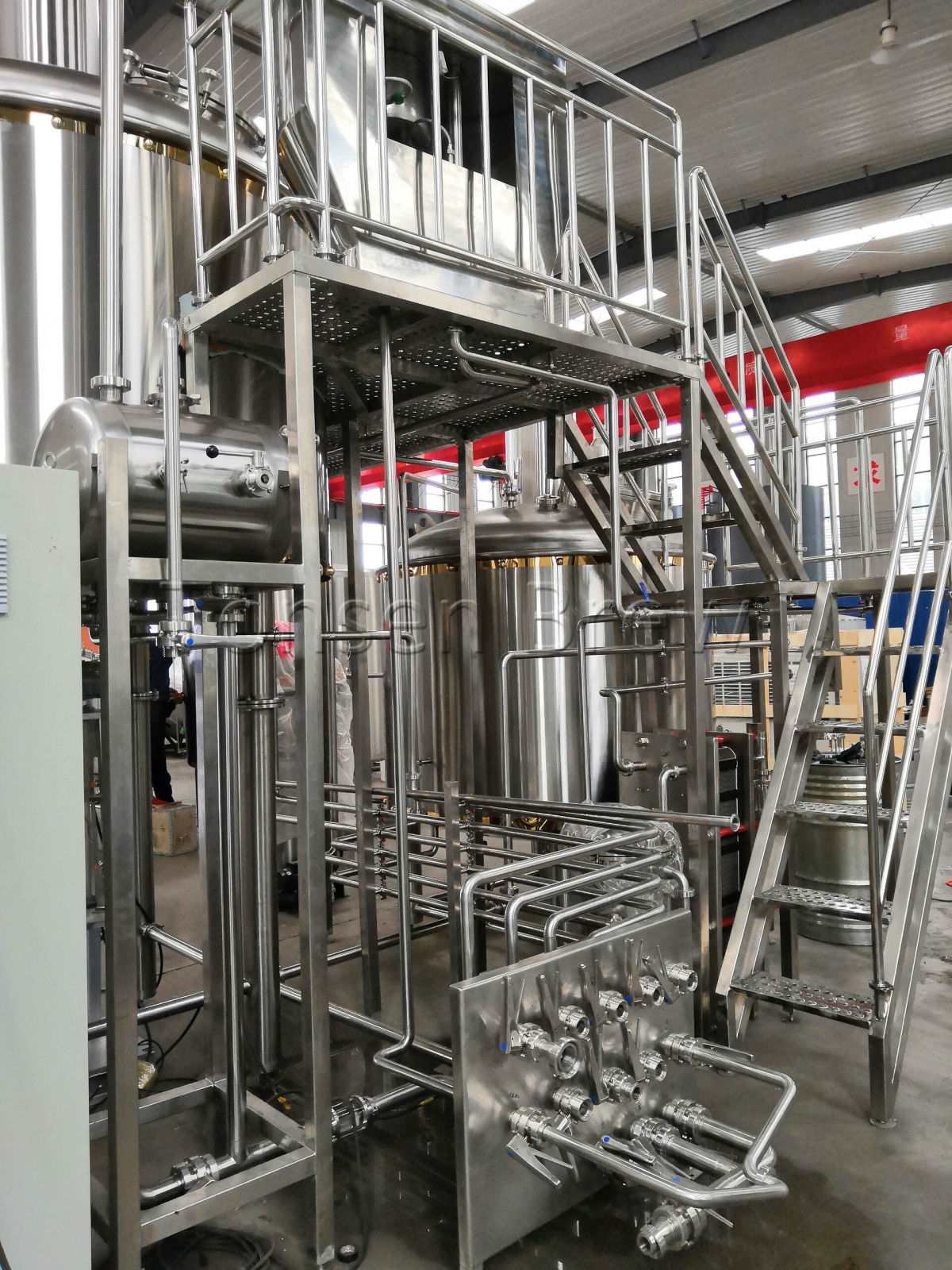 Nos systèmes de salle de brassage clés en main combinent la technologie avec notre expérience en ingénierie et en programmation pour assurer aux brasseurs un contrôle total sur le processus de brassage et assurer le bon fonctionnement de votre production.