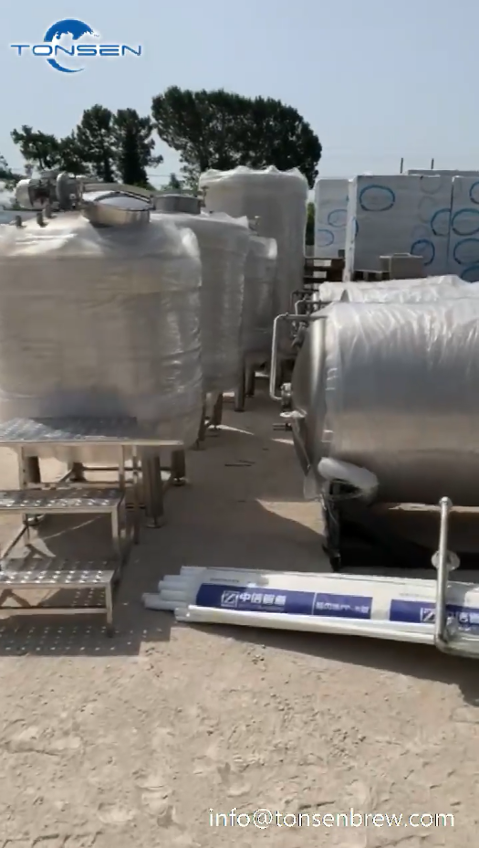 500L Completely Brewing System est arrivé en Italie ! Les réservoirs sont bien protégés !