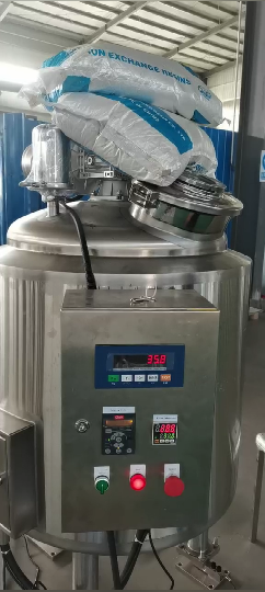 Équipement de brassage avec cellules de charge pour rendre votre vie de brassage plus pratique.