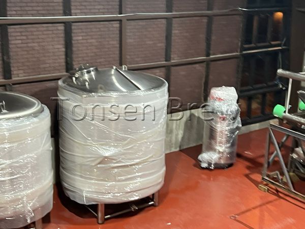 Notre équipement de brasserie 2000L est arrivé en Floride, aux États-Unis.