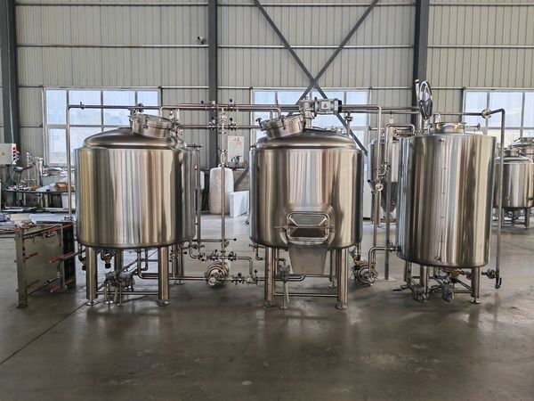 500l 两器 1.jpg Système de brasserie 500L à 2 cuves