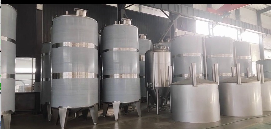 Suivez-moi pour voir l'équipement de brassage de TonsenBrew, de l'apparence du produit au traitement interne, en passant par l'auto-inspection, l'inspection mutuelle et l'inspection spéciale pour le maintien de la pression du réservoir