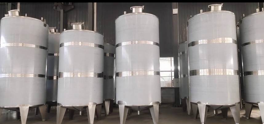 Suivez-moi pour voir l'équipement de brassage de TonsenBrew, de l'apparence du produit au traitement interne, en passant par l'auto-inspection, l'inspection mutuelle et l'inspection spéciale pour le maintien de la pression du réservoir