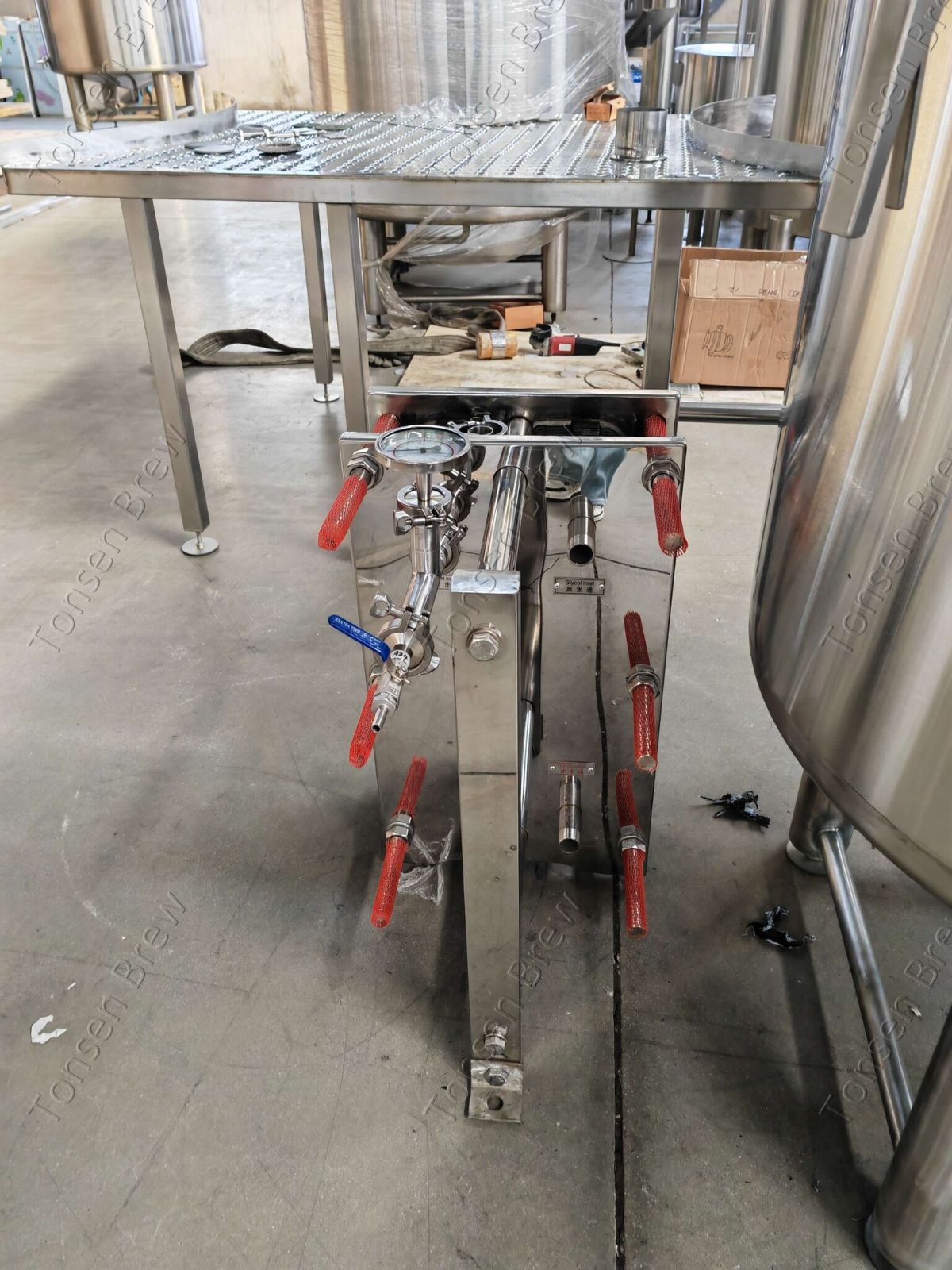 Félicitations!~! La brasserie 3bbl est terminée et prête à être expédiée !!! aimez-vous cette brasserie, avec plusieurs fermenteurs, vous pouvez déguster votre propre bière !!!