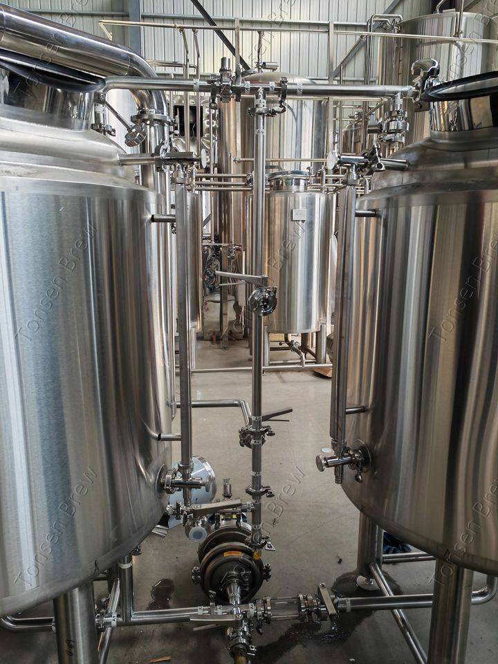 Félicitations!~! La brasserie 3bbl est terminée et prête à être expédiée !!! aimez-vous cette brasserie, avec plusieurs fermenteurs, vous pouvez déguster votre propre bière !!!