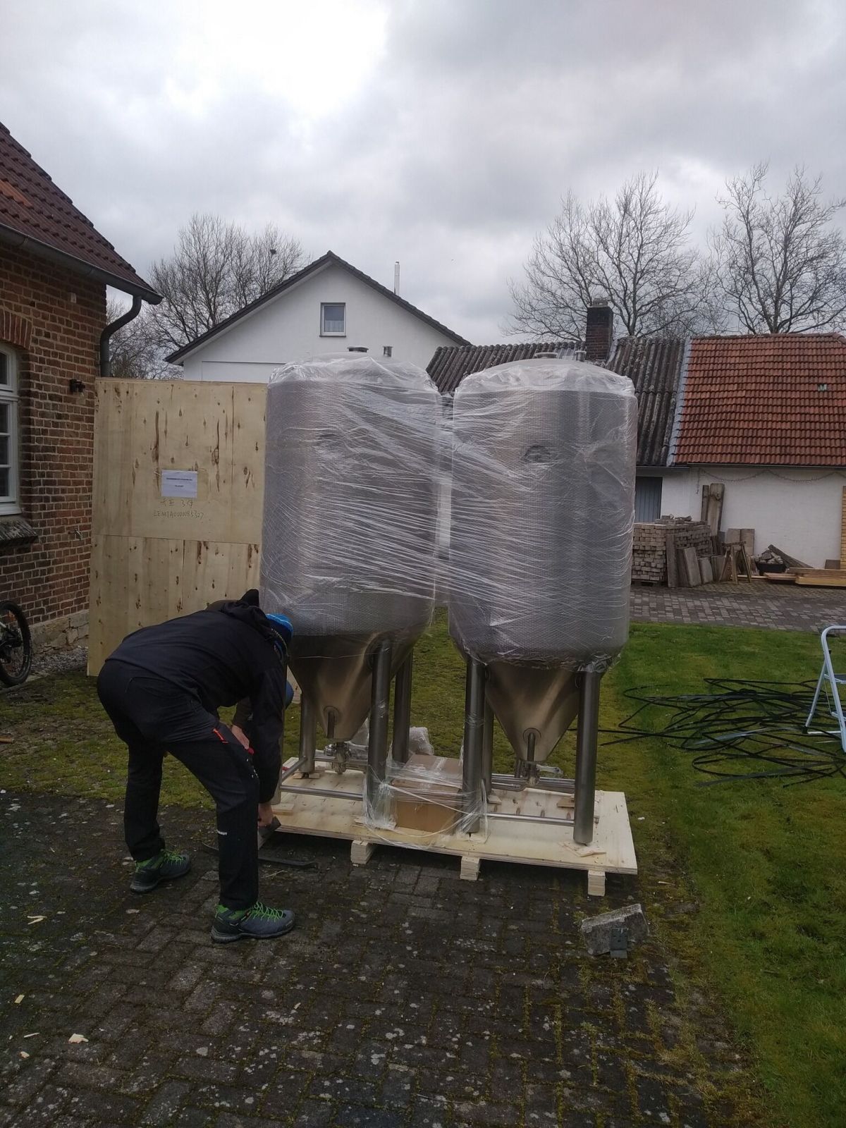 Des cuves de fermentation de 500 litres sont arrivées en Allemagne
