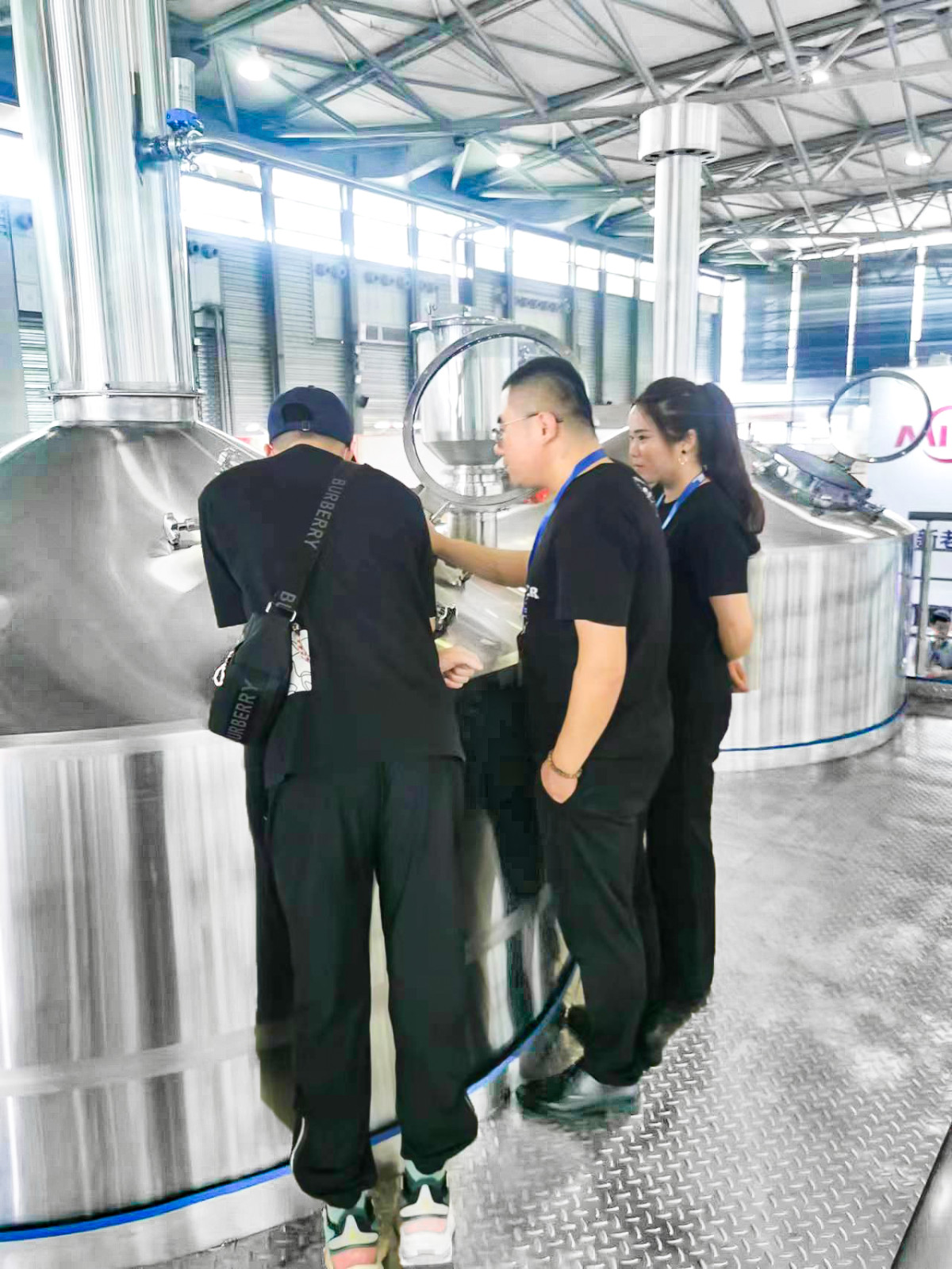 TONSEN a présenté un système de brasserie de 5000L à l'exposition Craft Beer China 2023. Merci d'être venus!