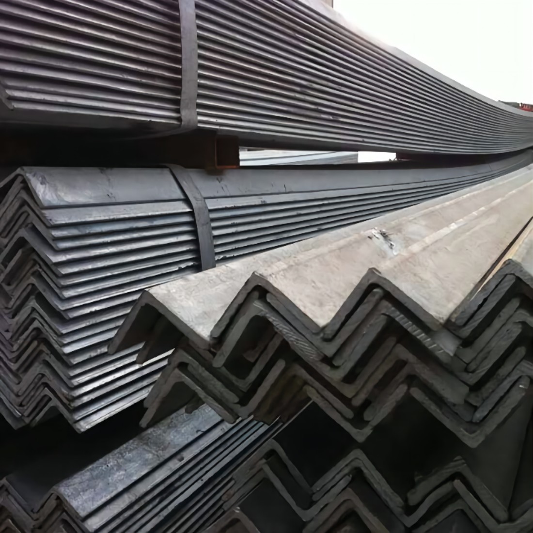 Angle steel ship to UAE
