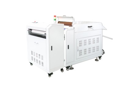 4 Precisión e Innovación: La Solución de Recubrimiento UV Pro Series