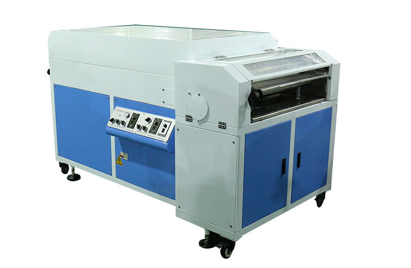 Mejore la experiencia de impresión con la máquina de recubrimiento de terciopelo suave al tacto AQ Softouch Coater