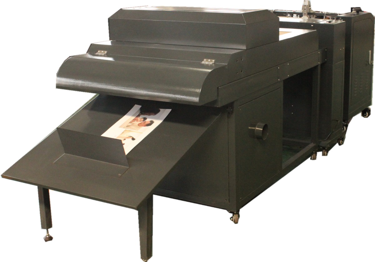 Optimice sus operaciones de impresión con la máquina de recubrimiento UV automática de la serie AUQH AUQH 24"(650 mm) UV Coater