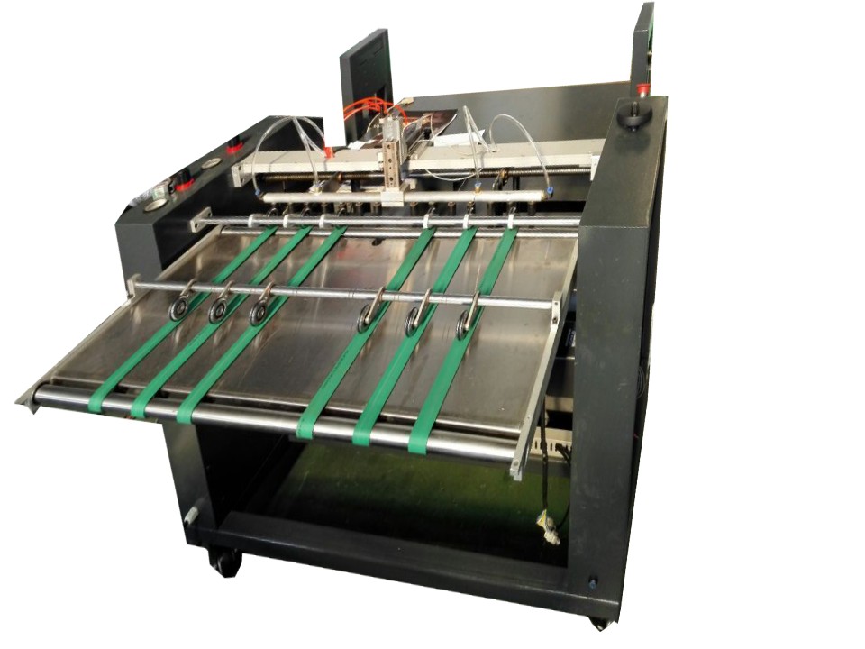 Optimice sus operaciones de impresión con la máquina de recubrimiento UV automática de la serie AUQH AUQH 24"(650 mm) UV Coater