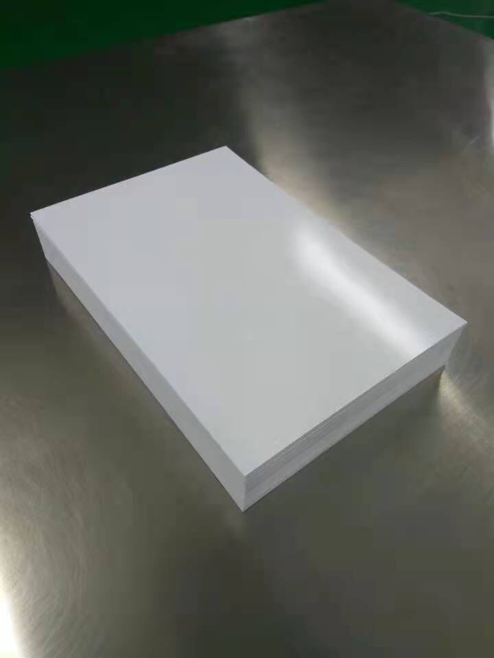 Papel fotográfico adhesivo