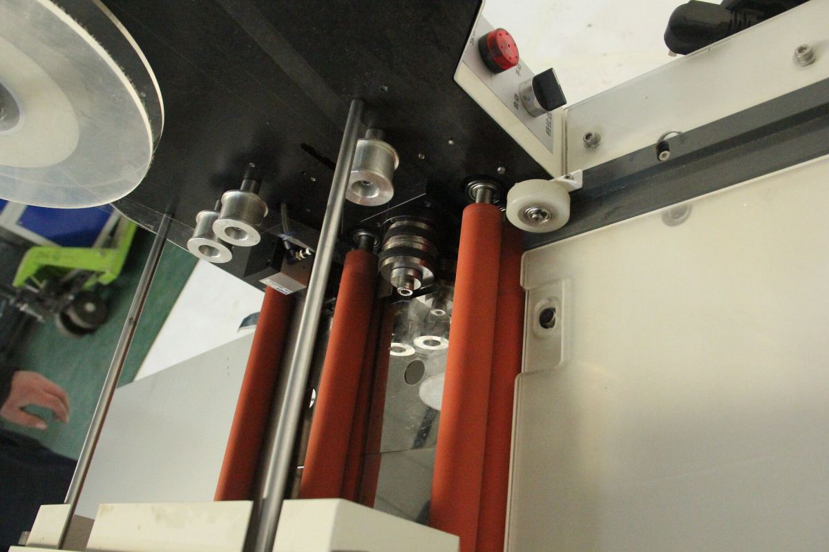 Máquina de enlace lateral