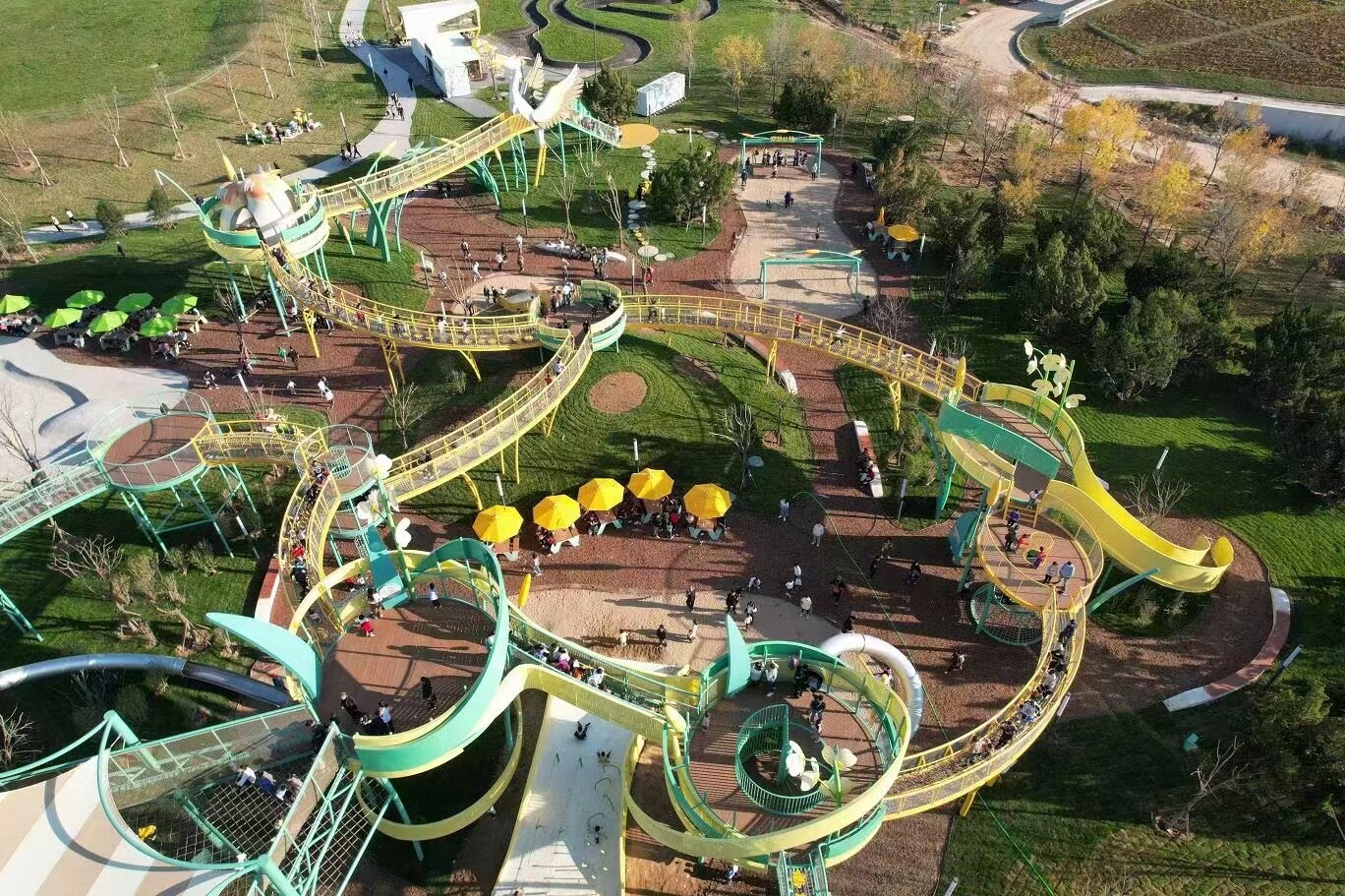 Project Case |Nets Tribe Empowers Duck-Themed Park with Custom Rope Net Attractions
