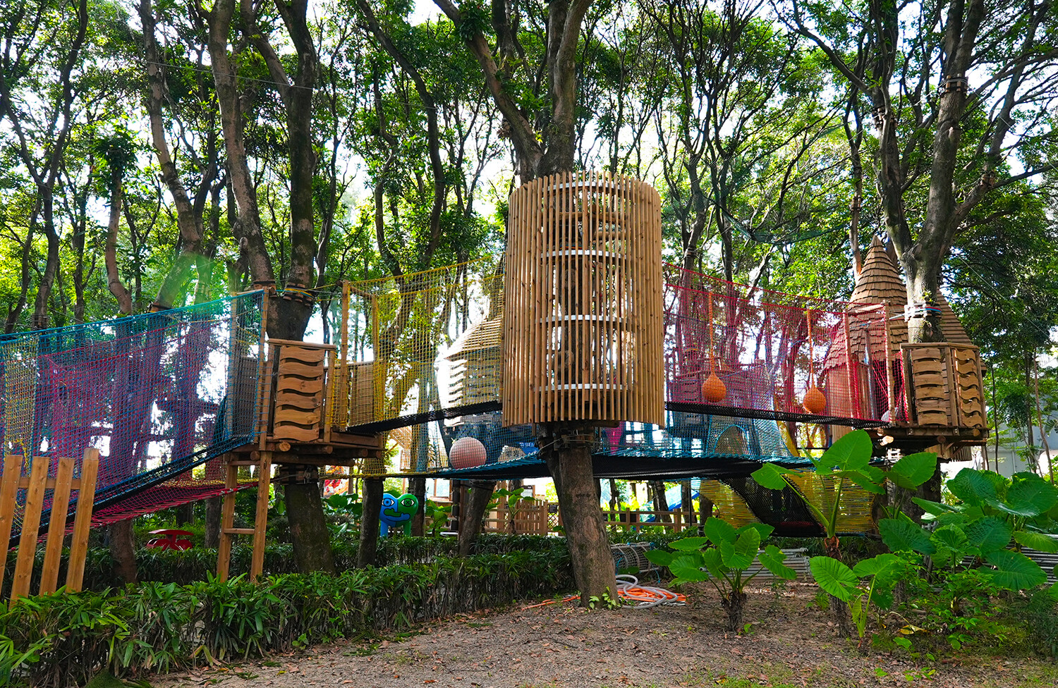 Love Island Rope Net Park