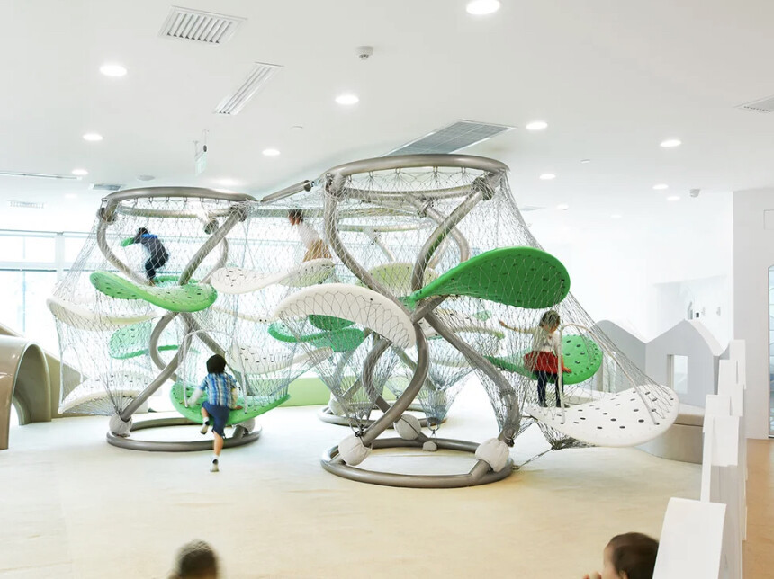 luckey-climbers-tourist-attraction-sculpted-plywood Luckey Climber