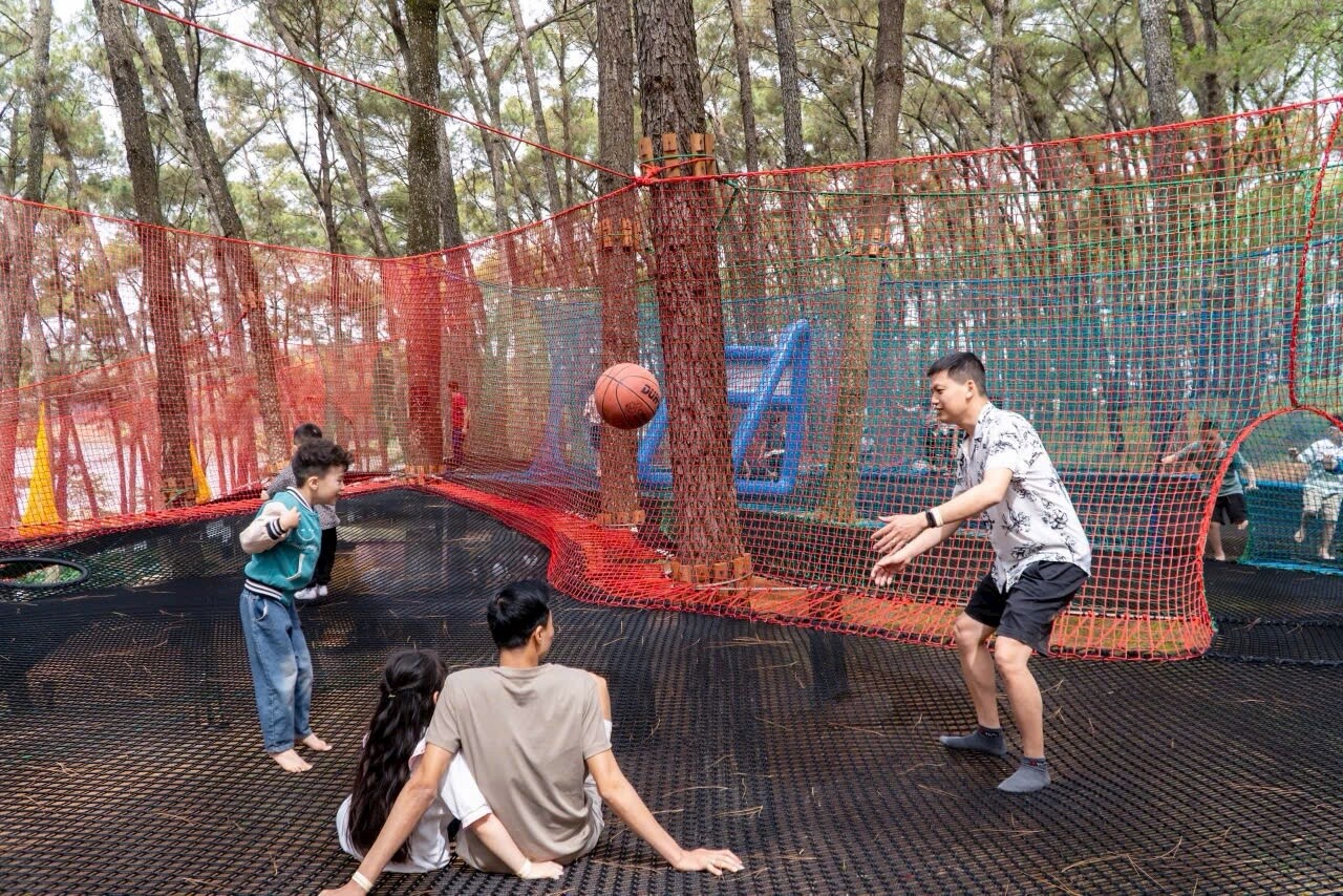 Tree Trampoline Net Play System for Outdoor Nature Playgrounds