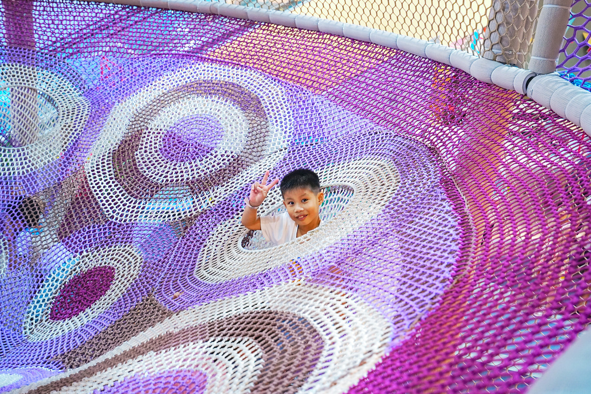 children-playing-on-multi-level-rope-net-trampoline Rope Net Maze Adventure