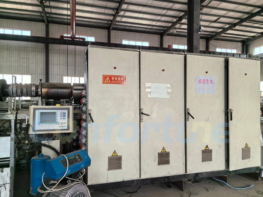 710–1200mm Single-layer HDPE Pipe Production Line