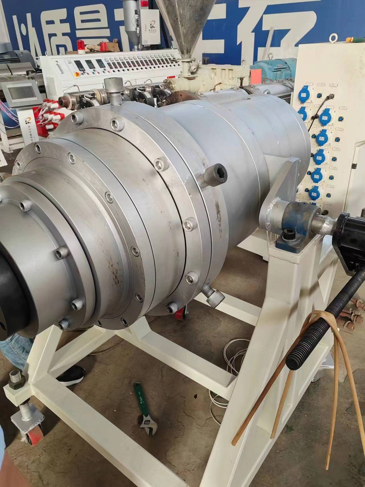 110mm-315mmhigh-speed HDPE pipe equipment