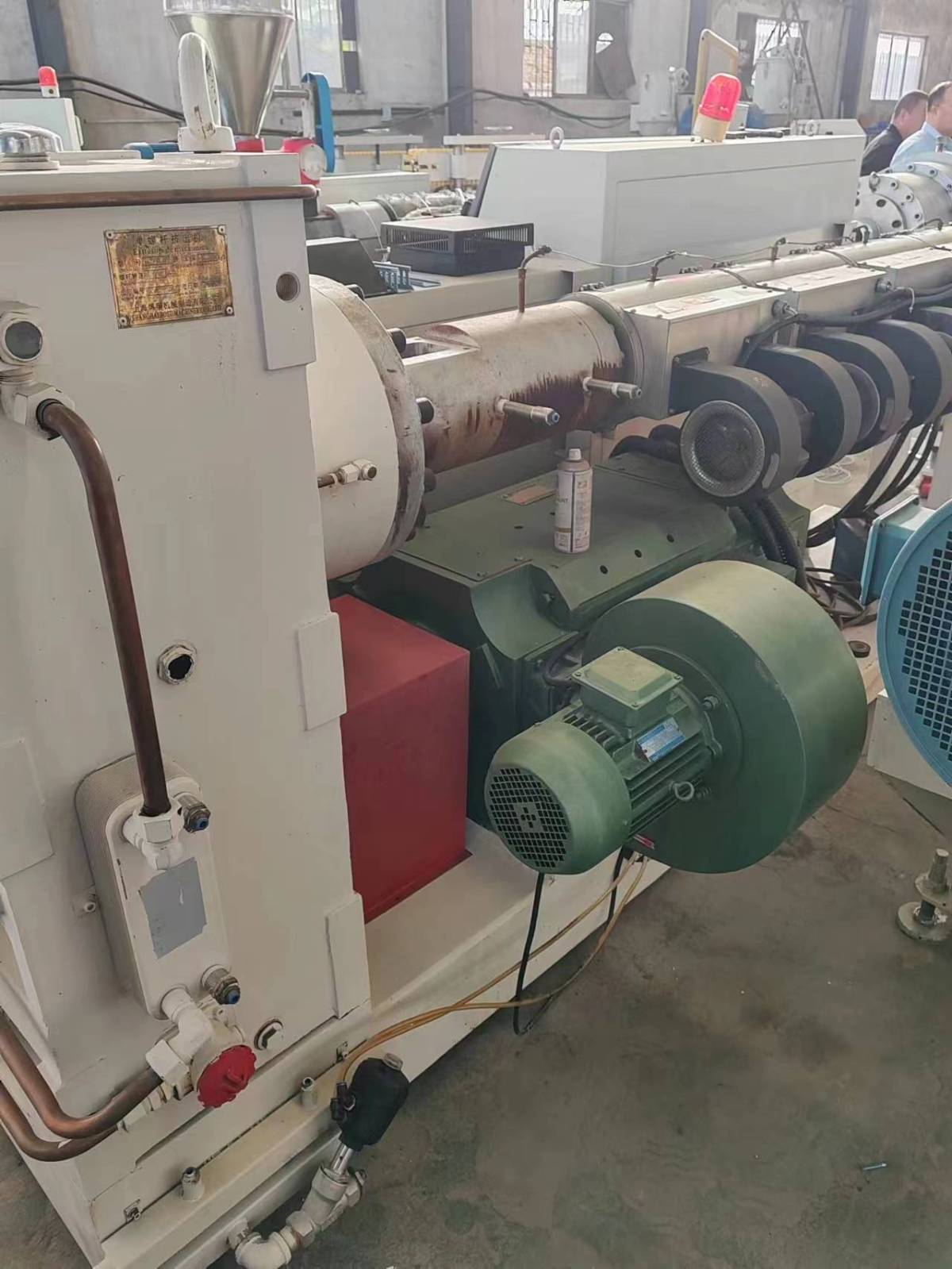 微信图片_20231113141235.jpg 110mm-315mmhigh-speed HDPE pipe equipment