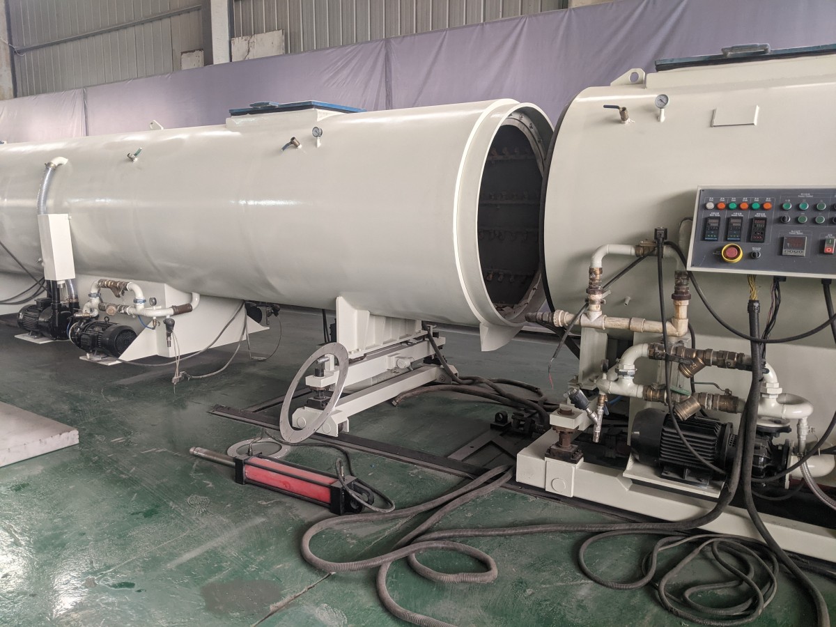 微信图片_20231123140316.jpg 500mm-1000mm HDPE production line