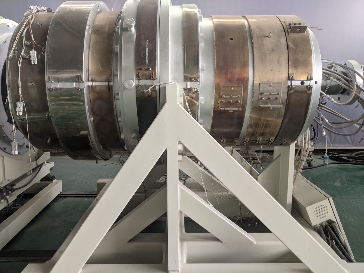 微信图片_202311231403151.jpg 500mm-1000mm HDPE production line