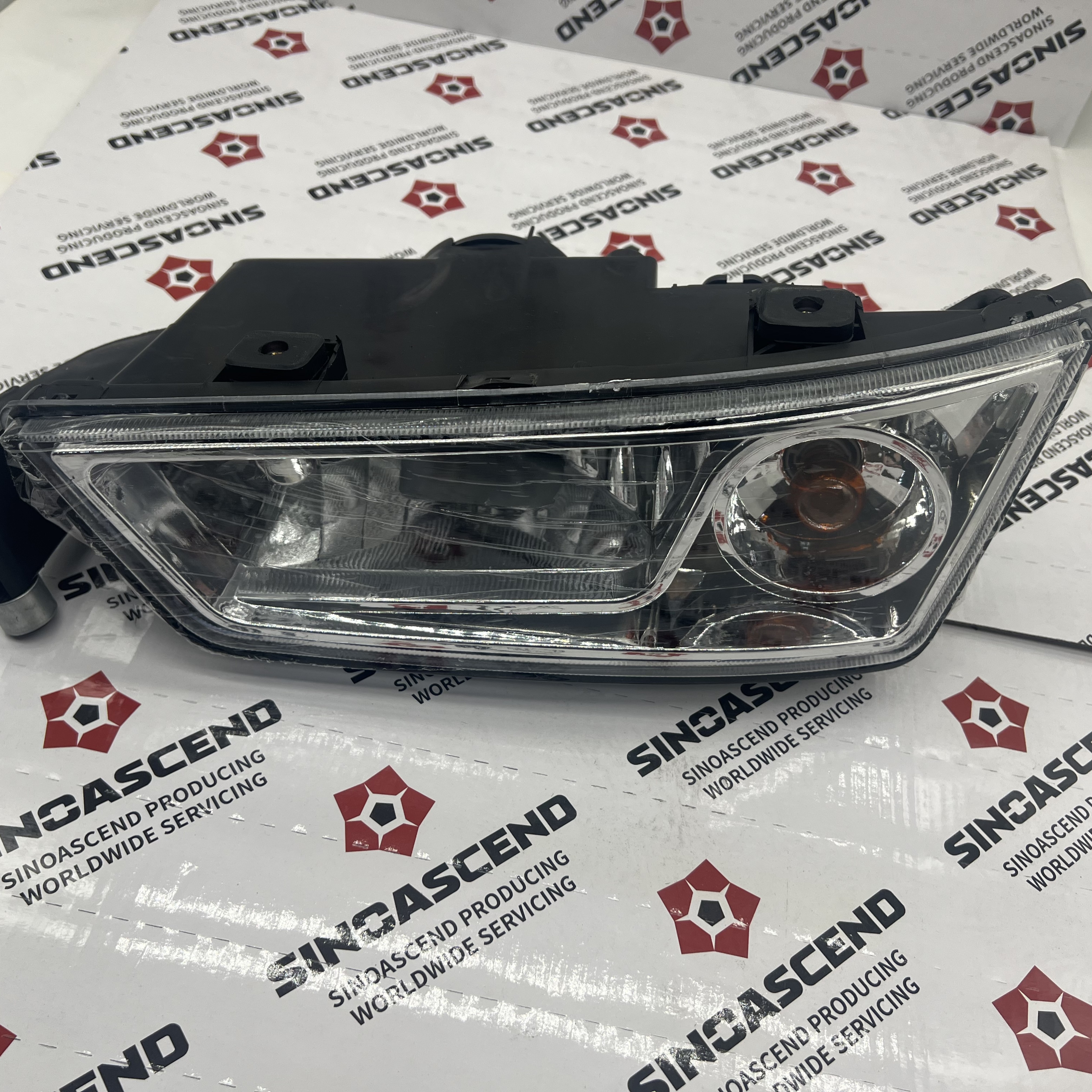 Right front fog lamp