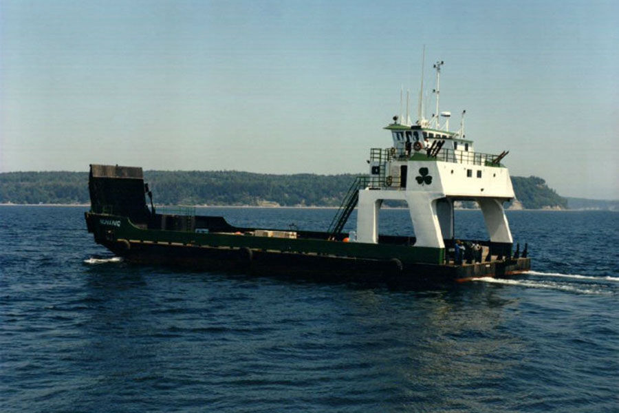 Bateau de débarquement en eau peu profonde à coque en acier de 45 m /bateau LCT à vendre