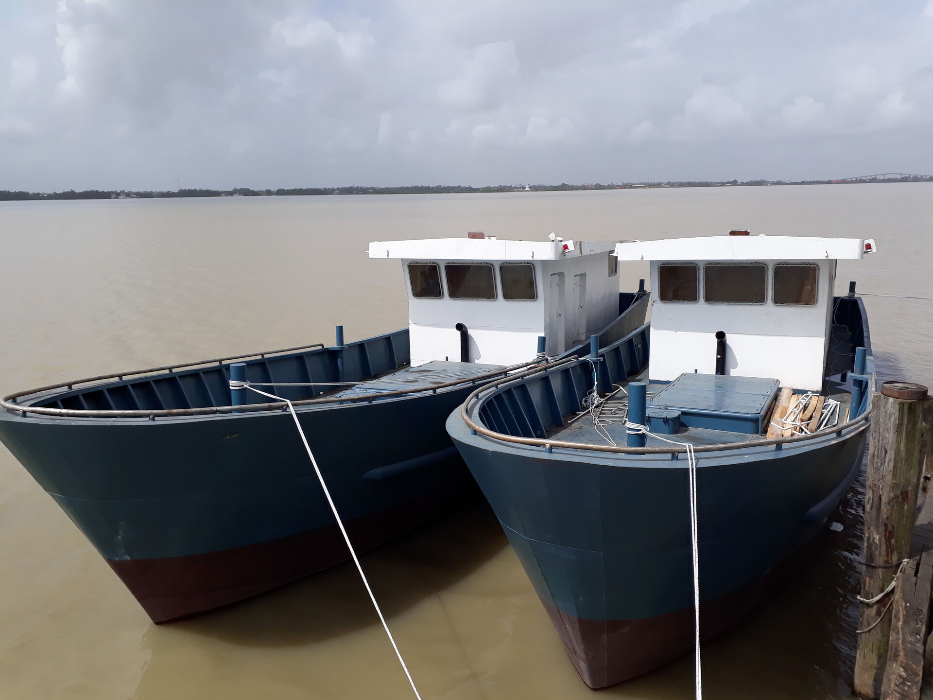 Bateau de pêche chalutier commercial en acier Grandsea 16,5 m