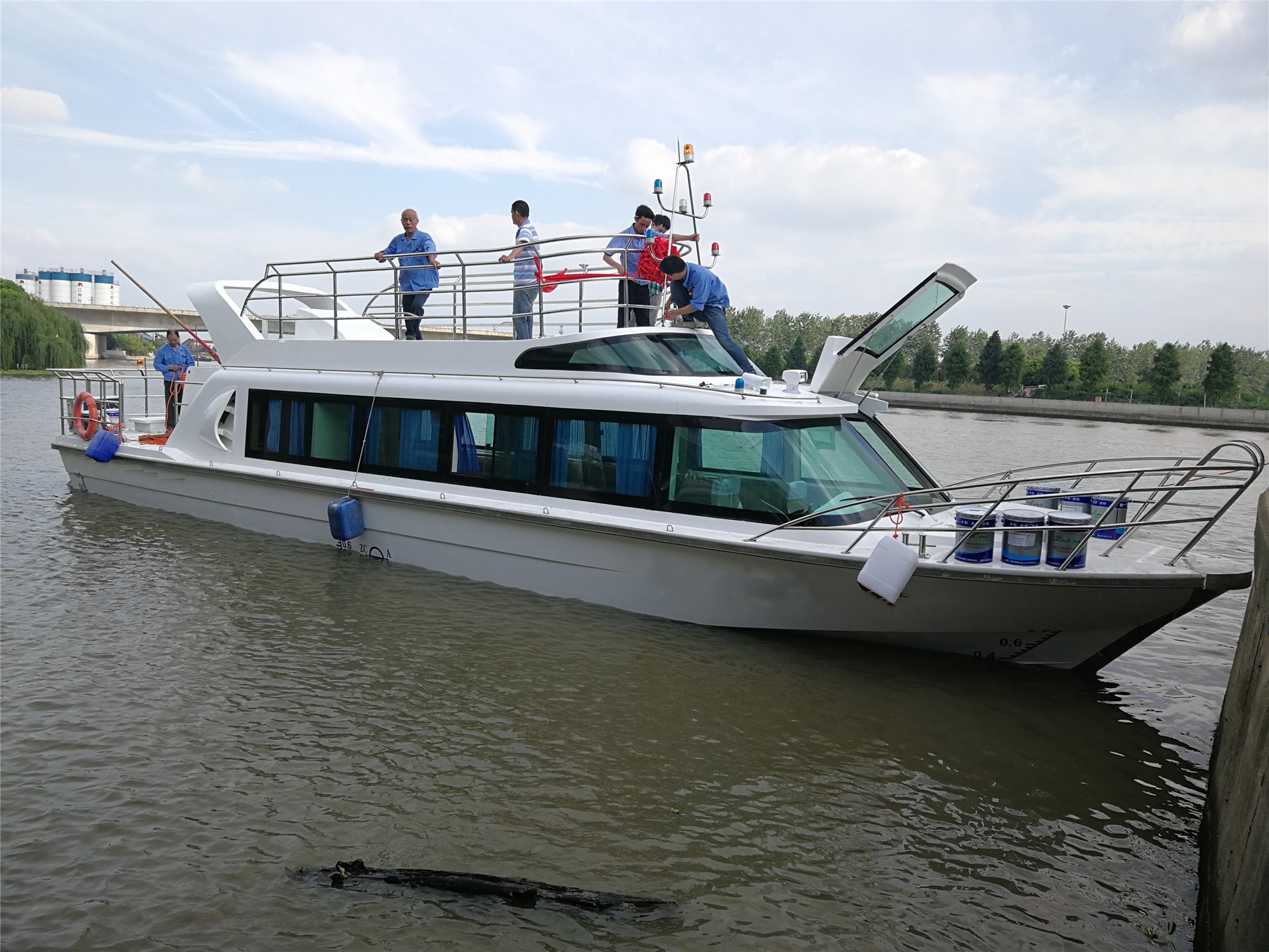 Bateau-taxi aquatique Grandsea 15,8 m en fibre de verre pouvant accueillir 30 passagers à vendre