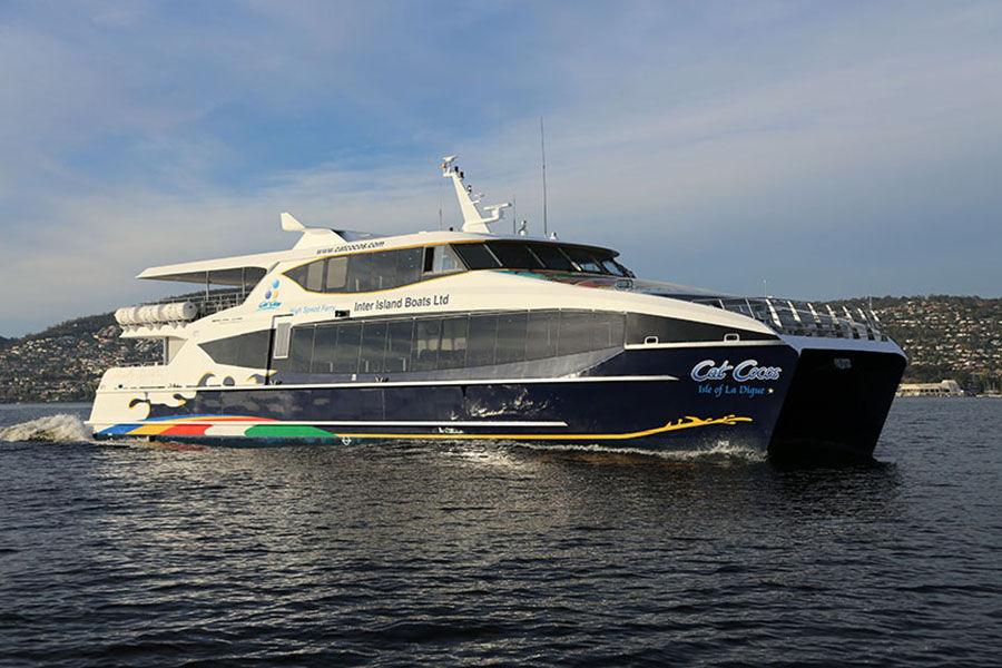 قارب الركاب Grandsea 300persons Aluminium Catamaran Passenger Ferry
