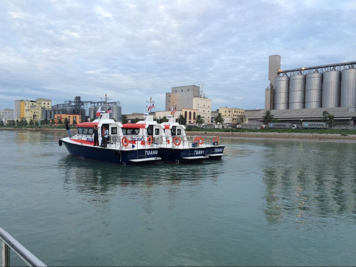 Servicio de 6 embarcaciones piloto para Port Kelang Malasia.