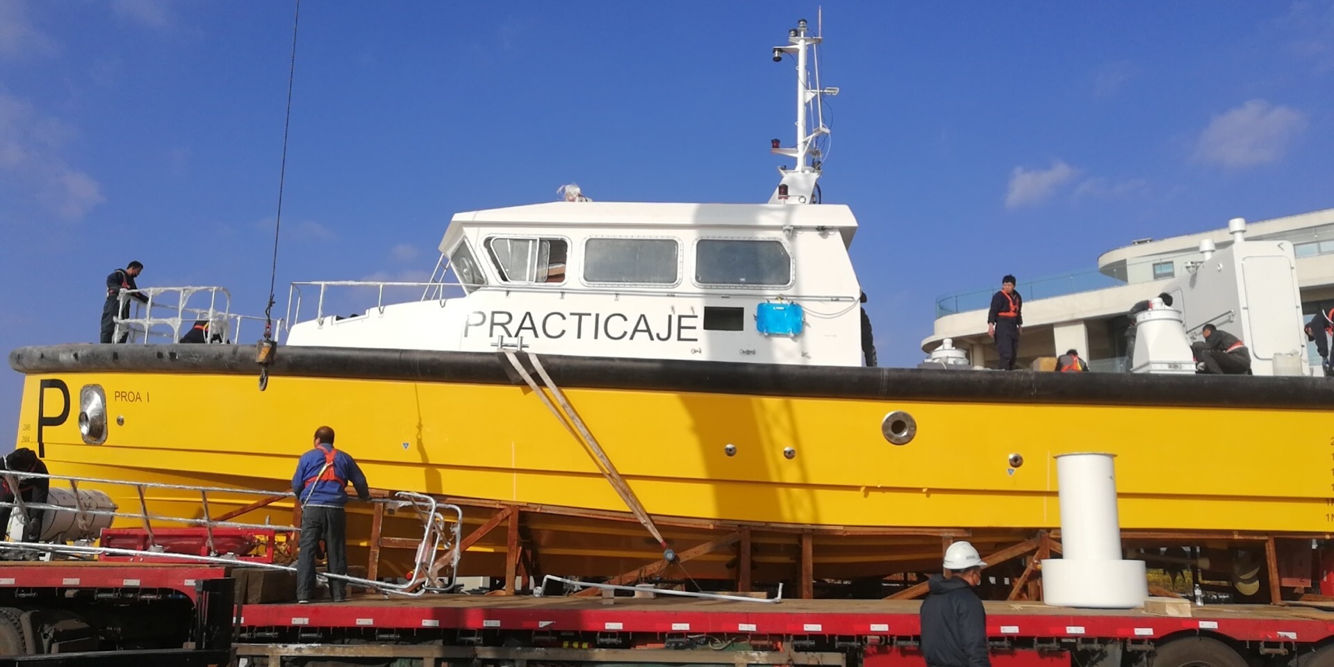Servicio de Lancha Piloto 21m en Puerto Buenos Aires Argentina