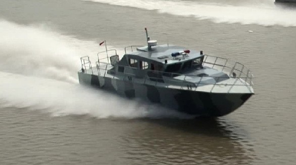 Servicio de patrullera de 18 m y 62 nudos en Indonesia.