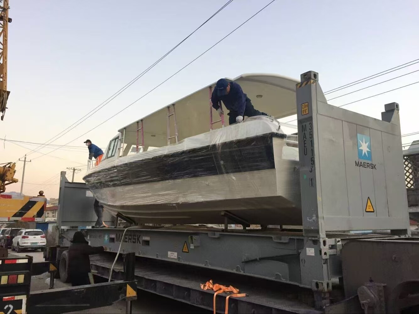 Barco transbordador de pasajeros de 11,6 m de eslora enviado a África