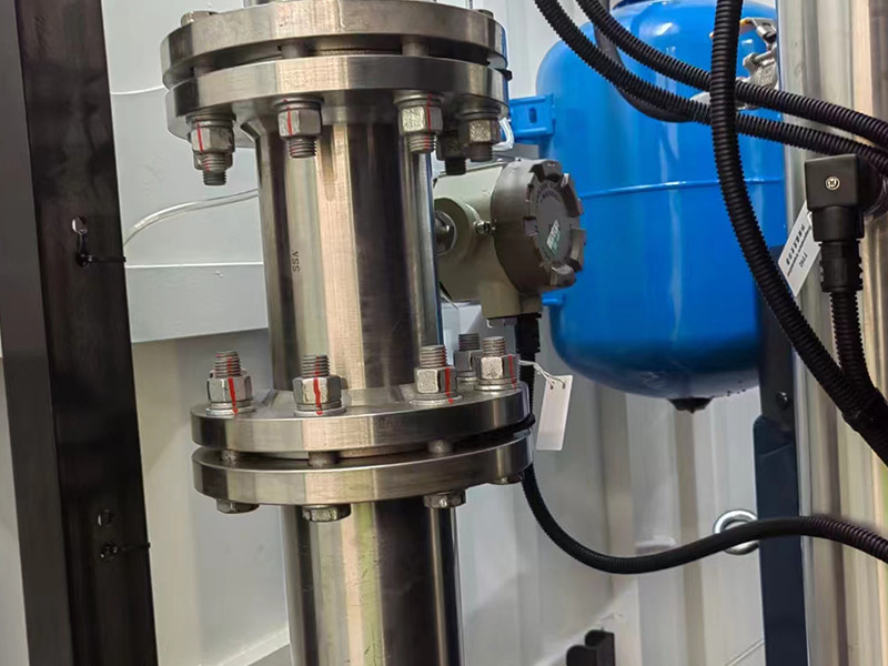 Turbine flowmeter