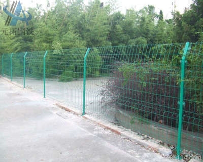 Bilateral Silk Fence