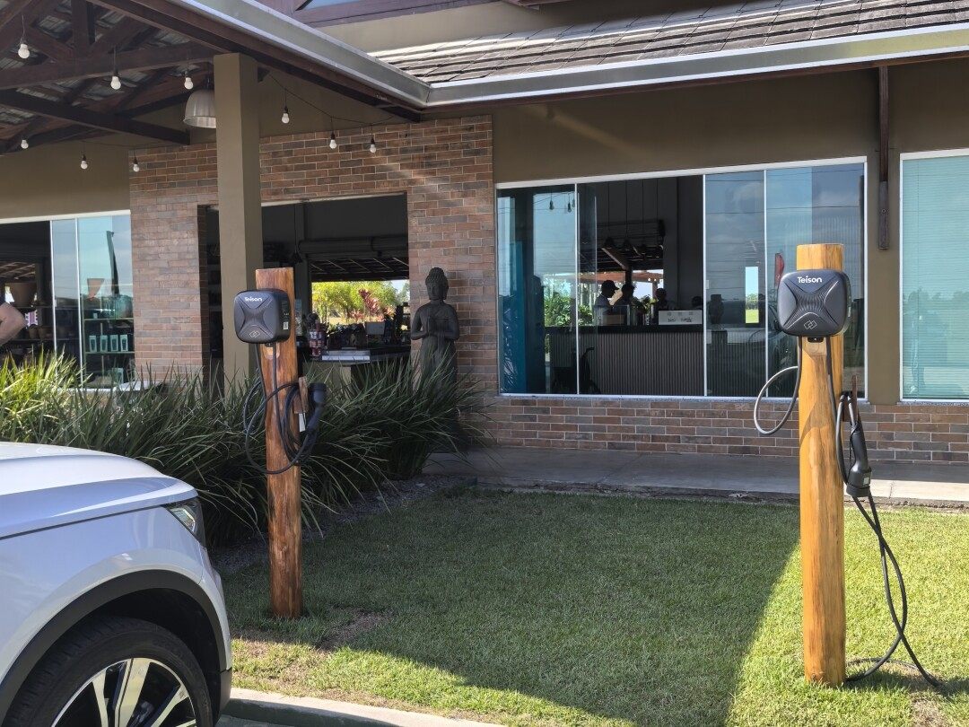Teison Smart Mini EV Wallbox Charger installé en Amérique du Sud, 2024