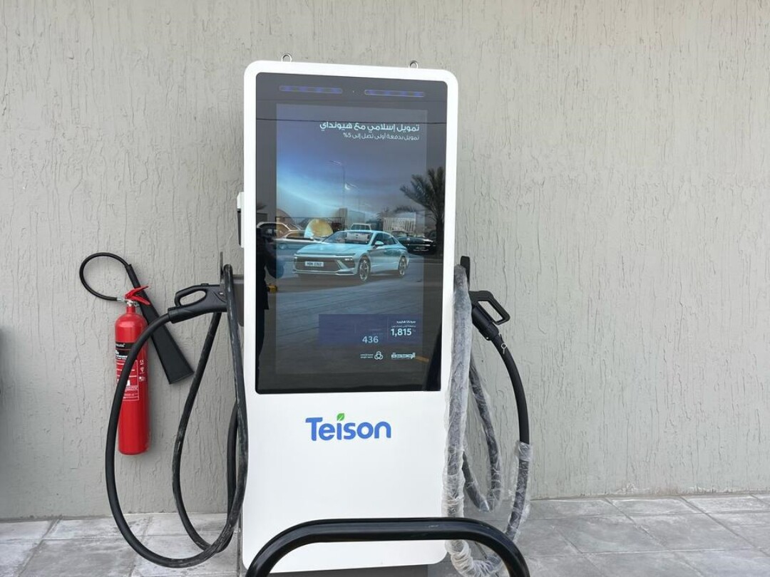Teison 120kW DC-lader met 43' inch zeer goed zichtbaar reclamescherm in Jordanië，2025